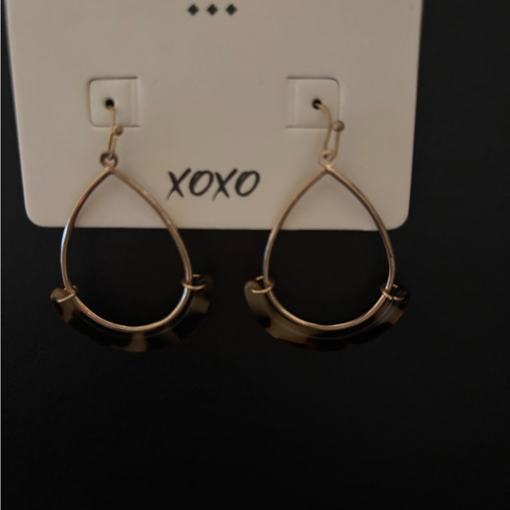 XOXO Gold and Black Teardrop Earrings